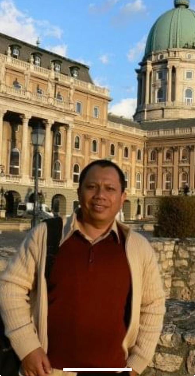 Prof. Agus Trihartono,&nbsp;M.A.,&nbsp;P.hd